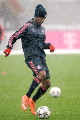 Kingsley COMAN (Bayern Muenchen) im Schneegestoeber,Aktion. Fussball FC Bayern Muenchen Abschlusstraining vor dem CL Viertelfinal Rueckspiel gegen Juventus Turin Fussball 1. Bundesliga,am 15.03.2016.