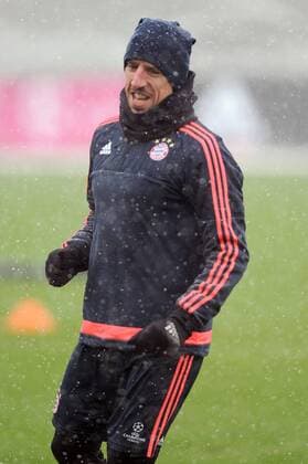Franck RIBERY (Bayern Muenchen) im Schneegestoeber,Aktion. Fussball FC Bayern Muenchen Abschlusstraining vor dem CL Viertelfinal Rueckspiel gegen Juventus Turin Fussball 1. Bundesliga,am 15.03.2016.