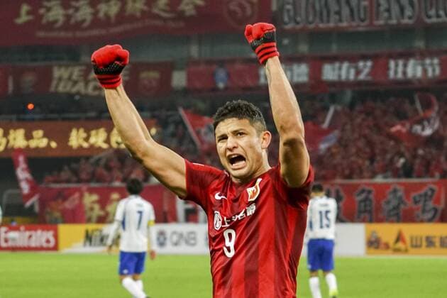 SHANGHAI, CHINA - MARCH 15: (CHINA OUT) Elkeson 9 of Shanghai SIPG celebrates after scoring his team s first goal during the AFC Champions League Group G match between Shanghai SIPG and Gamba Osaka at Shanghai Stadium on March 15, 2016 in Shanghai, China.  CFP481173312 