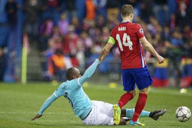 (L-R) Jetro Willems of PSV, Gabi of Club Atletico de Madrid during the UEFA Champions League Round of 16, Second leg match between Atletico madrid and PSV Eindhoven on March 15, 2016 at the Estadio Vicente Calder& 243;n in Madrid, Spain. Atletico Madrid v PSV Eindhoven UEFA Champions League 2015 2016 xVIxxIVx 5162691