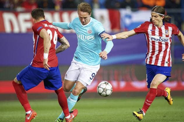 (L-R) Jose Maria Gimenez of Club Atletico de Madrid, Luuk de Jong of PSV, Filipe Luis of Club Atletico de Madrid during the UEFA Champions League Round of 16, Second leg match between Atletico madrid and PSV Eindhoven on March 15, 2016 at the Estadio Vicente Calder& 243;n in Madrid, Spain. Atletico Madrid v PSV Eindhoven UEFA Champions League 2015 2016 xVIxxIVx 5162898