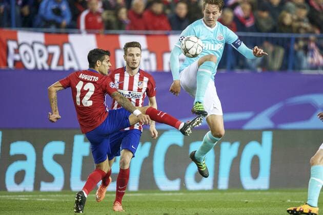 (L-R) Augusto Fernandez of Club Atletico de Madrid, Saul Niguez of Club Atletico de Madrid, Luuk de Jong of PSV during the UEFA Champions League Round of 16, Second leg match between Atletico madrid and PSV Eindhoven on March 15, 2016 at the Estadio Vicente Calder& 243;n in Madrid, Spain. Atletico Madrid v PSV Eindhoven UEFA Champions League 2015 2016 xVIxxIVx 5162908