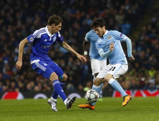 15.03.2016. Etihad Stadium, Manchester, England. Champions League. Manchester City versus Dynamo Kiev. Manchester City midfielder David Silva challenged by Dynamo Kiev midfielder Denys Garmash for the ball. xAlanxMartinx  ActionPlus11718413
