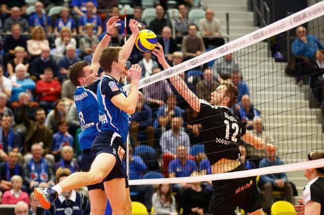 Roeselare s Matthijs Verhanneman and Berlin s Paul Carroll fight for the ball during the first leg volleyball game between Belgian team Roeselare and German team Berlin during the semi finals of the CEV European Volleyball competition, Tuesday 15 March 2016, in Roeselare. KURTxDESPLENTER  x04812086x