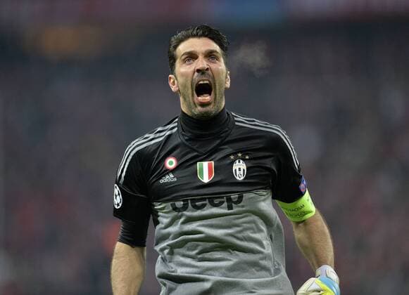 16.03.2016, Fussball Championsleague 2015 2016, Achtelfinale Rückspiel, FC Bayern München - Juventus Turin, in der Allianzarena München. Torwart Gianluigi Buffon (Turin) jubelt. 