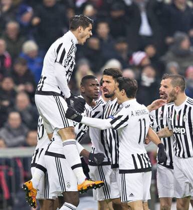 München, 16.03.2016, Allianz Arena Torjubel: Alvaro Morata (Juve), Paul Pogba (Juve), Sami Khedira (Juve), Hernanes (Juve), Leonardo Benucci (Juve) FC Bayern München vs. Juventus Turin mm