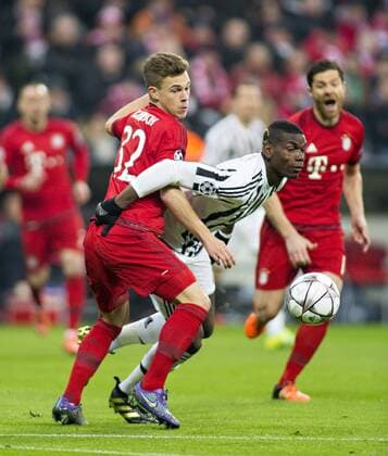 Joshua Kimmich (Bayern), Paul Pogba (Juve) 16.03.2016, München, Bayern München vs. Juventus Turin Â