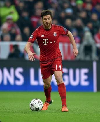 FUSSBALL CHAMPIONS LEAGUE SAISON 2015 2016 ACHTELFINALE RUECKSPIEL FC Bayern Muenchen - Juventus Turin 16.03.2016 Xabi Alonso (FC Bayern Muenchen) 