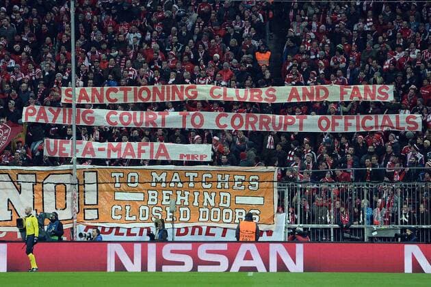 München, Deutschland - Fussball, Champions League, FC Bayern München: Fans Bayern 