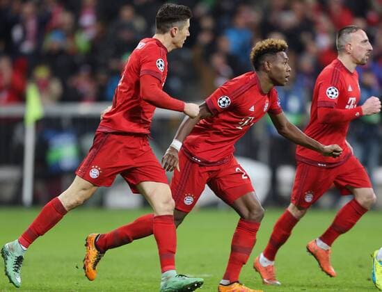 SOCCER - CL, Bayern vs Juventus MUNICH,GERMANY,16.MAR.16 - SOCCER - UEFA Champions League, Round of 16, FC Bayern Muenchen vs Juventus Turin. Image shows the rejoicing of Robert Lewandowski, David Alaba and Franck Ribery (Bayern). GEPAxpictures xThomasxBachun
