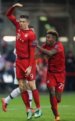 SOCCER - CL, Bayern vs Juventus MUNICH,GERMANY,16.MAR.16 - SOCCER - UEFA Champions League, Round of 16, FC Bayern Muenchen vs Juventus Turin. Image shows the rejoicing of Robert Lewandowski and David Alaba (Bayern). GEPAxpictures xThomasxBachun