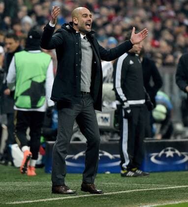 16.03.2016, xjhx, Fussball Champions League, FC Bayern Muenchen - Juventus Turin, emspor, v.l. Josep Pep Guardiola (Trainer FC Bayern Muenchen) gibt Anweisungen, gestikuliert, mit den Armen gestikulieren gives instructions, gesticulate, gesticolando.