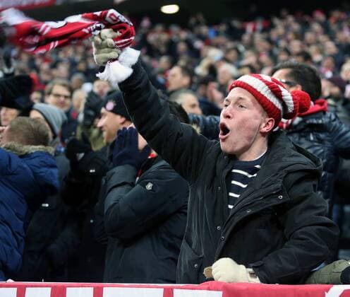 SOCCER - CL, Bayern vs Juventus MUNICH,GERMANY,16.MAR.16 - SOCCER - UEFA Champions League, Round of 16, FC Bayern Muenchen vs Juventus Turin. Image shows a fan of FC Bayern Muenchen. GEPAxpictures xThomasxBachun