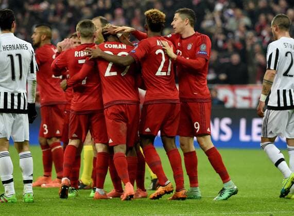 16.03.2016, xjhx, Fussball Champions League, FC Bayern Muenchen - Juventus Turin, emspor, v.l. Thomas Mueller (FC Bayern Muenchen) und Spieler vom FC Bayern Muenchen Torjubel, Goal celebration, celebrate the goal zum 2:2