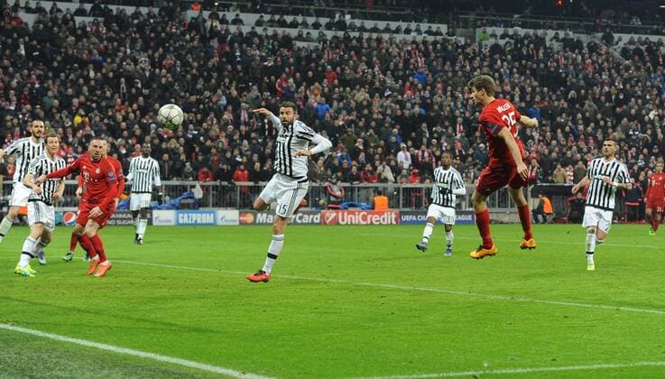Muenchen Thomas Mueller (FC Bayern Muenchen) erzielt in der letzten Minute den 2.2 Ausgleich , Bayern Muenchen - Juventus Turin, Fussball ,Champions League, Achtelfinale, 16.03.2016 , Copyright: Stuetzle xEibner-Pressefoto ep_wse