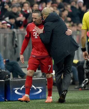 16.03.2016, xjhx, Fussball Champions League, FC Bayern Muenchen - Juventus Turin, emspor, v.l. Franck Ribery (FC Bayern Muenchen), Josep Pep Guardiola (Trainer FC Bayern Muenchen)