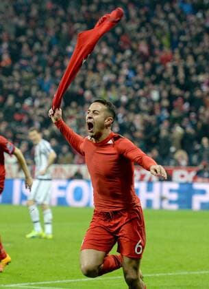 16.03.2016, xjhx, Fussball Champions League, FC Bayern Muenchen - Juventus Turin, emspor, v.l. Thiago Alcantara (FC Bayern Muenchen) Torjubel, Goal celebration, celebrate the goal zum 3:2