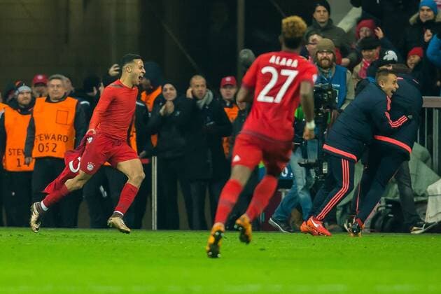 Mittwoch 16.03.2016, CL, UEFA Champions League, Saison 2015 2016, Achtelfinale Rueckspiel in Muenchen, FC Bayern Muenchen - Juventus Turin, bejubelt sein Tor zum 3 zu 2 Thiago Alcantara (FC Bayern 6) DeFodi507
