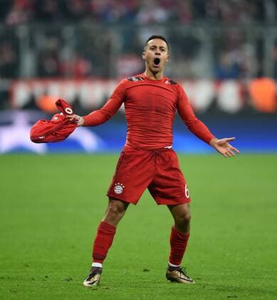 Themen der Woche SPORT FUSSBALL CHAMPIONS LEAGUE SAISON 2015 2016 ACHTELFINALE RUECKSPIEL FC Bayern Muenchen - Juventus Turin 16.03.2016 Thiago Alcantara (FC Bayern Muenchen) bejubelt seinen Treffer zum 3:2 