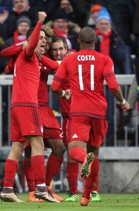 SOCCER - CL, Bayern vs Juventus MUNICH,GERMANY,16.MAR.16 - SOCCER - UEFA Champions League, Round of 16, FC Bayern Muenchen vs Juventus Turin. Image shows the rejoicing of Thiago Alcantara, Kingsley Coman, Philipp Lahm and Douglas Costa (Bayern). GEPAxpictures xThomasxBachun