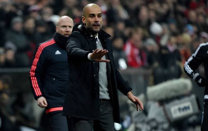 16.03.2016, xjhx, Fussball Champions League, FC Bayern Muenchen - Juventus Turin, emspor, v.l. Josep Pep Guardiola (Trainer FC Bayern Muenchen) gibt Anweisungen, gestikuliert, mit den Armen gestikulieren gives instructions, gesticulate, gesticolando.