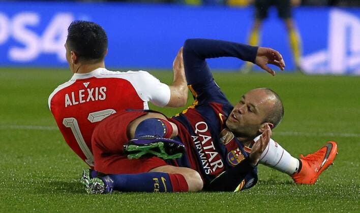 Iniesta, Alexis. Second leg match played between FC Barcelona and Arsenal London. In this picture, Iniesta and Alexis. xFRANCESCxADELANTADOx 
