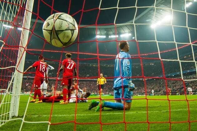 Mittwoch 16.03.2016, CL, UEFA Champions League, Saison 2015 2016, Achtelfinale Rueckspiel in Muenchen, FC Bayern Muenchen - Juventus Turin, 4:2, Torwart Manuel Neuer (FC Bayern 1) nach vereitelter Torchance DeFodi507
