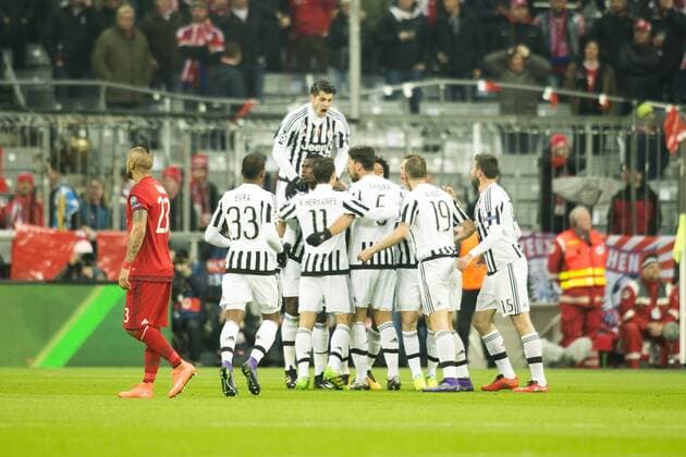 Champions League Achtelfinale, FC Bayern Muenchen vs. Juventus Turin, Allianz Arena, Muenchen. 16.03.2016 Im Bild: Arturo Vidal, Evra, Morata, Hernandes, Khedira, Bonucci, Barzagli Â