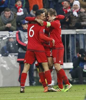 Tporjubel 4:2 München, V.li. Thiago (Bayern) , Torschütze Kingsley Coman (Bayern) , Philipp Lahm (Bayern) . FC Bayern München-Juventus Turin . München, GER, 16.03.2016, Achtelfinale Rückspiel, Fussball-Champions League 2015-2016 .