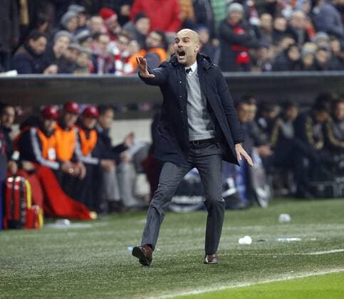 Trainer Josep Pep Guardiola (Bayern) gibt Anweisung . FC Bayern München-Juventus Turin . München, GER, 16.03.2016, Achtelfinale Rückspiel, Fussball-Champions League 2015-2016 .