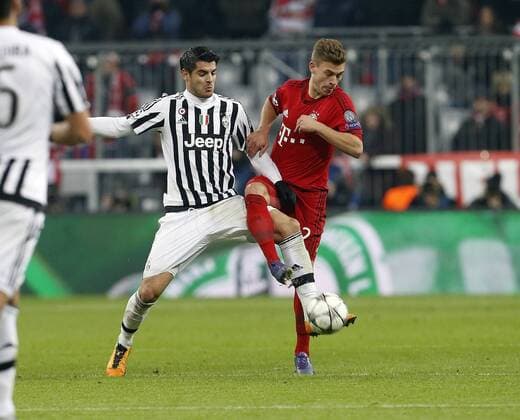 V.li. Alvaro Morata (Juve), Joashua Kimmich (Bayern) . FC Bayern München-Juventus Turin . München, GER, 16.03.2016, Achtelfinale Rückspiel, Fussball-Champions League 2015-2016 .