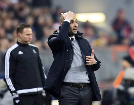 16.03.2016, Fussball Championsleague 2015 2016, Achtelfinale Rückspiel, FC Bayern München - Juventus Turin, in der Allianzarena München. Trainer Pep Guardiola (FC Bayern München) fassungslos. 