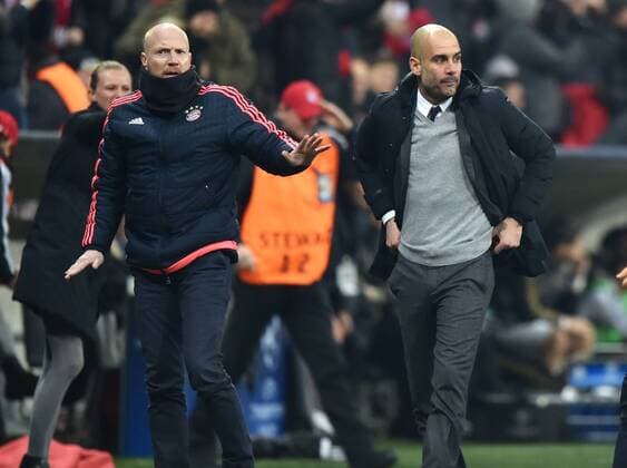 16.03.2016, Fussball, Saison 2015 2016, Champions League, Achtelfinale, FC Bayern Muenchen - Juventus Turin 4:2 n.V., Trainer Pep Guardiola (Bayern Muenchen), re., und Matthias Sammer (Sportvorstand Bayern Muenchen)