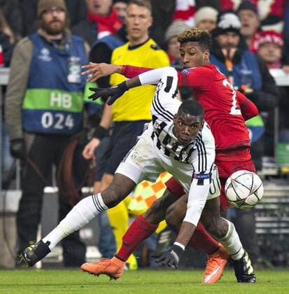 München, 16.03.2016, Allianz Arena Paul Pogba (Juve), Kingsley Coman (FCB) FC Bayern München vs. Juventus Turin mm