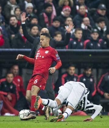 Thiago Alcantara (Bayern), Roberto Pereyra (Juve) 16.03.2016, München, Bayern München vs. Juventus Turin Â