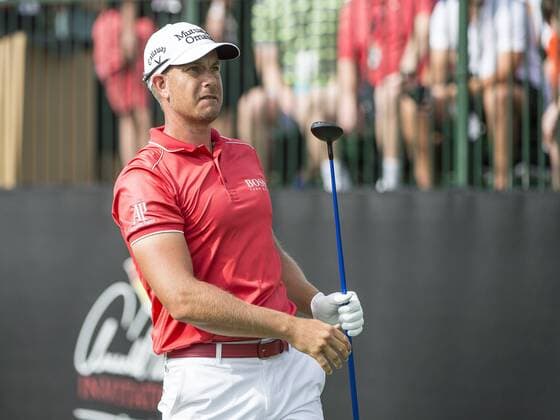 March 17, 2016 - Orlando, FL, U.S: Henrik Stenson of Sweden watches his ball fro the 1st tee during first round golf action of the Arnold Palmer Invitational presented by Mastercard held at Arnold Palmer s Bay Hill Club & Lodge in Orlando, Fl. Romeo T Guzman CSM. PGA Golf Herren 2016: Arnold Palmer Invitational Rnd 1 MAR 17 - ZUMAcg2_