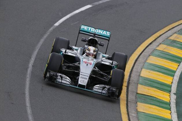 Motorsports: FIA Formula One World Championship WM Weltmeisterschaft 2016, Grand Prix of Australia, 44 Lewis Hamilton (GBR, Mercedes AMG Petronas Formula One Team), xHOCHxZWEIx