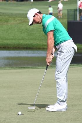 March 17, 2016 - Orlando, Florida, United States - Rory McIlroy putts the 8th green during the first round of the Arnold Palmer Invitational at Bay Hill Club & Lodge. PGA Golf Herren 2016 - Arnold Palmer Invitational - Round 1 - ZUMAw109