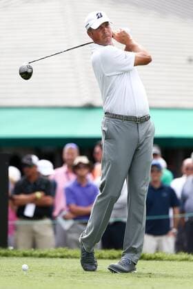 March 18, 2016 - Orlando, Florida, United States - Matt Kuchar tees off the 10th hole during the second round of the Arnold Palmer Invitational at Bay Hill Club & Lodge. PGA Golf Herren 2016 - Arnold Palmer Invitational - Round 2 - ZUMAw109
