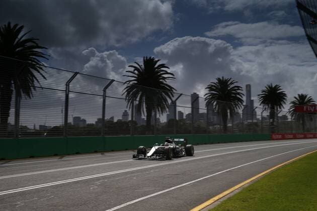 Motorsports: FIA Formula One World Championship WM Weltmeisterschaft 2016, Grand Prix of Australia, 44 Lewis Hamilton (GBR, Mercedes AMG Petronas Formula One Team), xHOCHxZWEIx