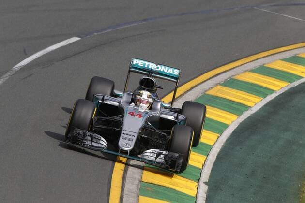 Motorsports: FIA Formula One World Championship WM Weltmeisterschaft 2016, Grand Prix of Australia, 44 Lewis Hamilton (GBR, Mercedes AMG Petronas Formula One Team), xHOCHxZWEIx
