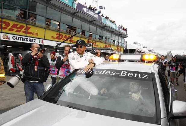 Motorsports: FIA Formula One World Championship WM Weltmeisterschaft 2016, Grand Prix of Australia, 44 Lewis Hamilton (GBR, Mercedes AMG Petronas Formula One Team), xHOCHxZWEIx
