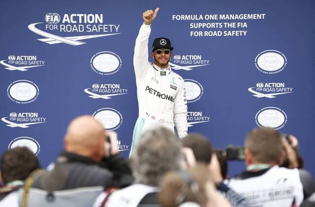Motorsports: FIA Formula One World Championship WM Weltmeisterschaft 2016, Grand Prix of Australia, 44 Lewis Hamilton (GBR, Mercedes AMG Petronas Formula One Team), xHOCHxZWEIx