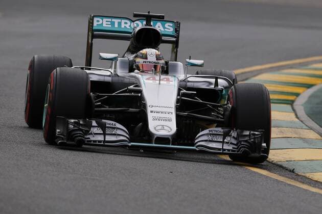 March 19, 2016 - Melbourne, Australia - LEWIS HAMILTON of Germany and Mercedes AMG Petronas F1 Team drives during the qualifying session of the 2016 Formula 1 Australian Grand Prix at Albert Park Circuit, in Melbourne, Australia. F1 2016 - Australian Grand Prix - Qualifying - ZUMAg147