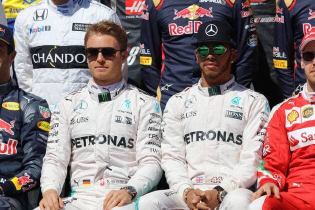 Motorsports: FIA Formula One World Championship WM Weltmeisterschaft 2016, Grand Prix of Australia, 44 Lewis Hamilton (GBR, Mercedes AMG Petronas Formula One Team), 6 Nico Rosberg (GER, Mercedes AMG Petronas Formula One Team), xHOCHxZWEIx