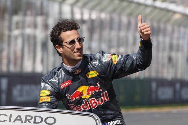 March 20, 2016: Daniel Ricciardo (AUS) 3 from the Red Bull Racing team at the drivers parade prior to the 2016 Australian Formula One Grand Prix at Albert Park, Melbourne, Australia. Formula One 2016: Australia - Race - ZUMAc04_