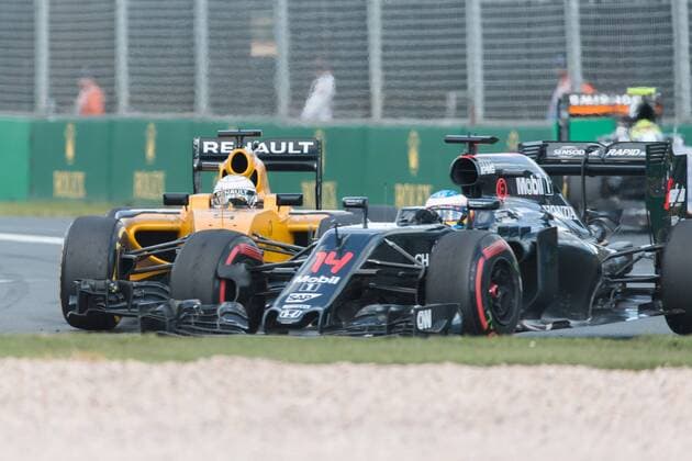 March 20, 2016: Fernando Alonso (ESP) 14 from the McLaren Honda Formula 1 team at turn one of the 2016 Australian Formula One Grand Prix at Albert Park, Melbourne, Australia. Formula One 2016: Australia - Race - ZUMAc04_