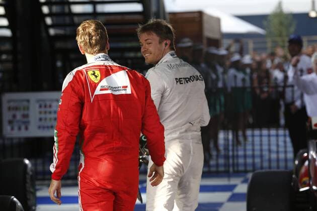 Motorsports: FIA Formula One World Championship WM Weltmeisterschaft 2016, Grand Prix of Australia, 5 Sebastian Vettel (GER, Scuderia Ferrari), 6 Nico Rosberg (GER, Mercedes AMG Petronas Formula One Team), xHOCHxZWEIx