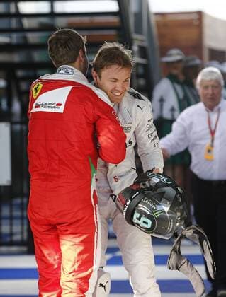 Motorsports: FIA Formula One World Championship WM Weltmeisterschaft 2016, Grand Prix of Australia, 5 Sebastian Vettel (GER, Scuderia Ferrari), 6 Nico Rosberg (GER, Mercedes AMG Petronas Formula One Team), xHOCHxZWEIx