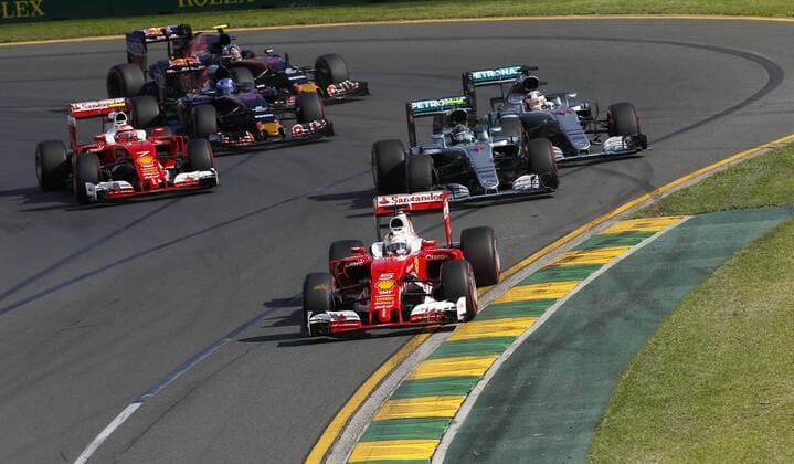 Motorsports: FIA Formula One World Championship WM Weltmeisterschaft 2016, Grand Prix of Australia, 5 Sebastian Vettel (GER, Scuderia Ferrari), 6 Nico Rosberg (GER, Mercedes AMG Petronas Formula One Team), 7 Kimi Raikkonen (FIN, Scuderia Ferrari), 44 Lewis Hamilton (GBR, Mercedes AMG Petronas Formula One Team), 33 Max Verstappen (NLD, Scuderia Toro Rosso), 55 Carlos Sainz Junior (ESP, Scuderia Toro Rosso), start, mass, Masse, Menge, viele, many xHOCHxZWEIx